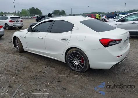 2021 Maserati Ghibli S Granlusso из США, поврежденный, VIN ZAM57YSL3M1362066